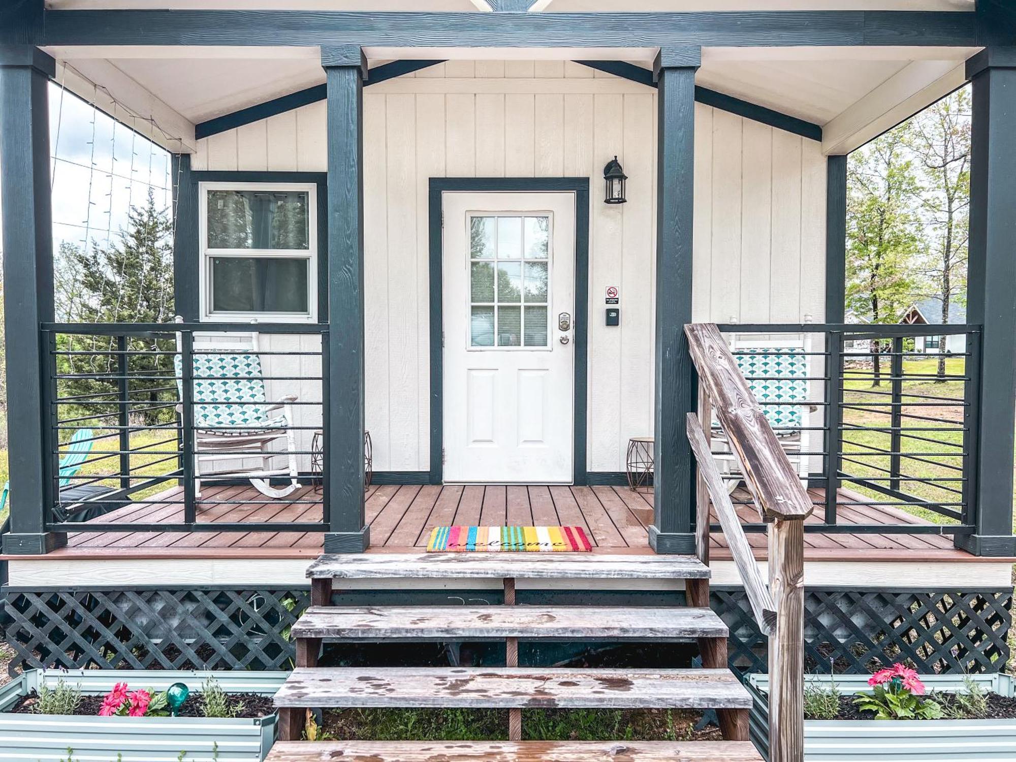 Private Tiny Home Royal Ridge Getaway Eksteriør bilde